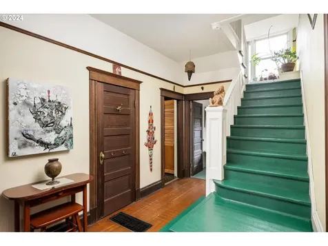 1424 SE Oak Street Portland OR 97214