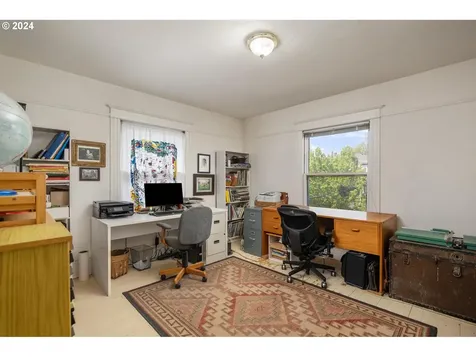 1424 SE Oak Street Portland OR 97214