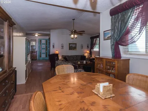 731 SE Robin Way Gresham OR 97080