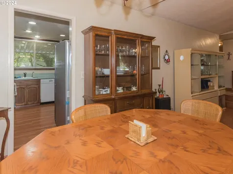 731 SE Robin Way Gresham OR 97080