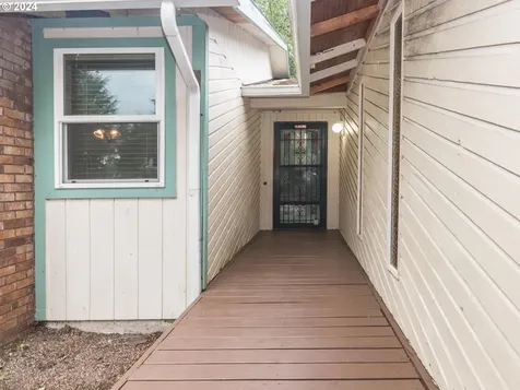 731 SE Robin Way Gresham OR 97080