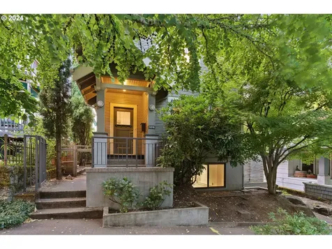215 S Gibbs Street Portland OR 97239