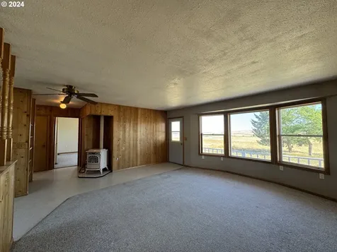 4 New Hope Farm Road Goldendale WA 98620