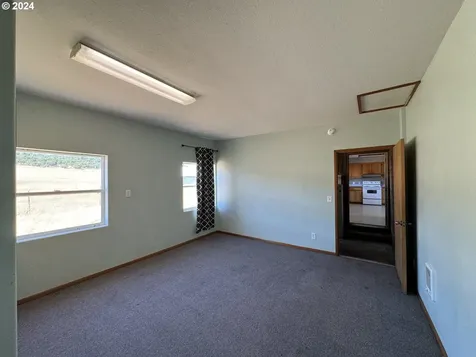 4 New Hope Farm Road Goldendale WA 98620