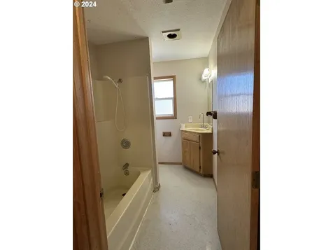 4 New Hope Farm Road Goldendale WA 98620