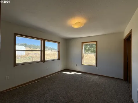 4 New Hope Farm Road Goldendale WA 98620