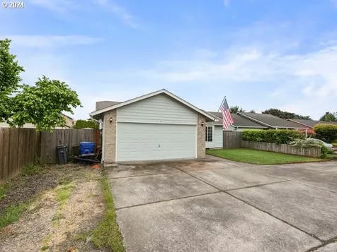 4788 Benton Court Ne Salem OR 97305