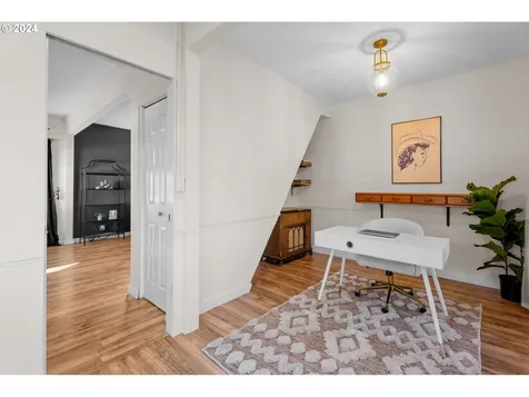 6101 SE 90th Avenue Portland OR 97266