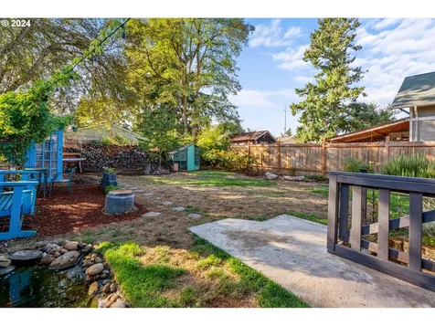 6101 SE 90th Avenue Portland OR 97266