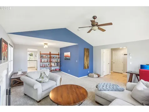 2438 Mulberry Avenue Longview WA 98632