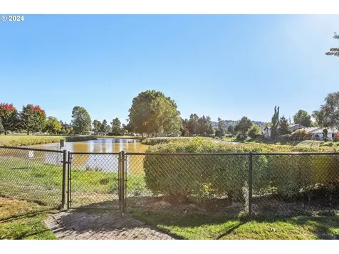 2438 Mulberry Avenue Longview WA 98632