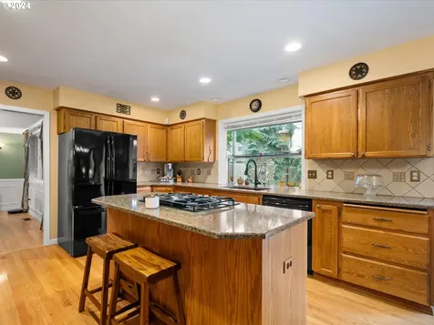 15611 NE 14th Street Vancouver WA 98684