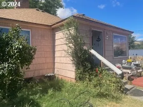 3214 W 10th Street The Dalles OR 97058