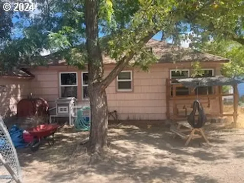 3214 W 10th Street The Dalles OR 97058