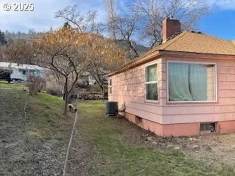 3214 W 10th Street The Dalles OR 97058