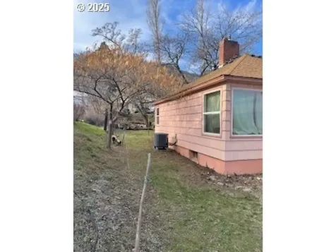 3214 W 10th Street The Dalles OR 97058