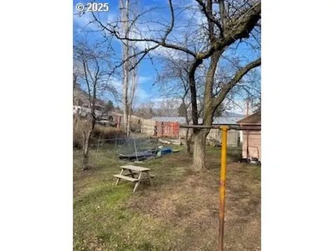 3214 W 10th Street The Dalles OR 97058