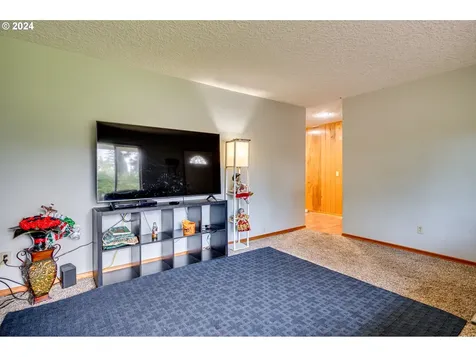707 NW 2nd Avenue Battle Ground WA 98604