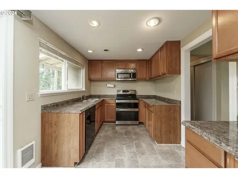 15000 NE 7th Street Vancouver WA 98684