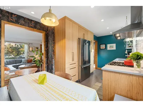 3555 Se 66th Avenue Portland OR 97206