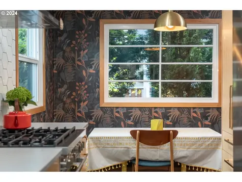 3555 Se 66th Avenue Portland OR 97206