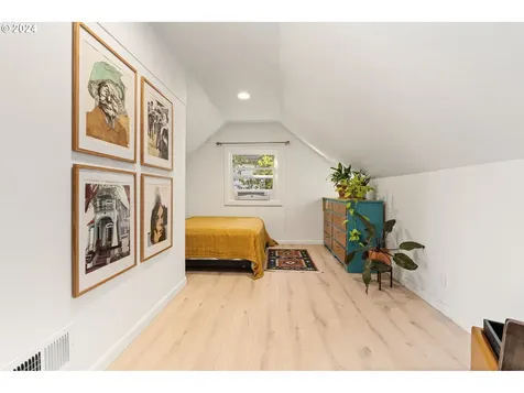 3555 Se 66th Avenue Portland OR 97206