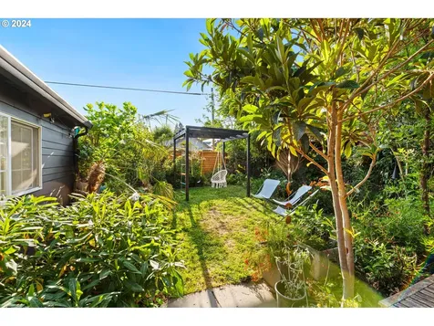 3555 Se 66th Avenue Portland OR 97206
