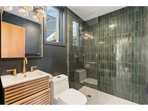 3555 Se 66th Avenue Portland OR 97206