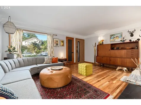 3555 Se 66th Avenue Portland OR 97206