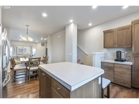 7178 Nw Elise Avenue Portland OR 97229