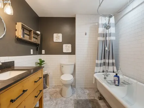 67678 Nicolai Road Rainier OR 97048