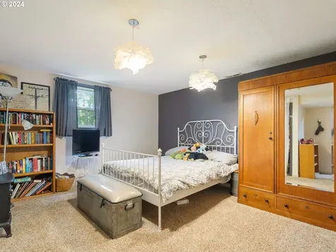 67678 Nicolai Road Rainier OR 97048