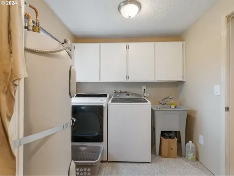 67678 Nicolai Road Rainier OR 97048
