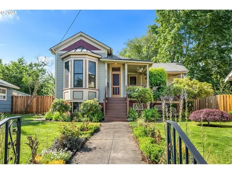 4726 Se Salmon Street Portland OR 97215