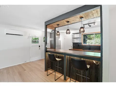 2832 NE Fremont Drive Portland OR 97220