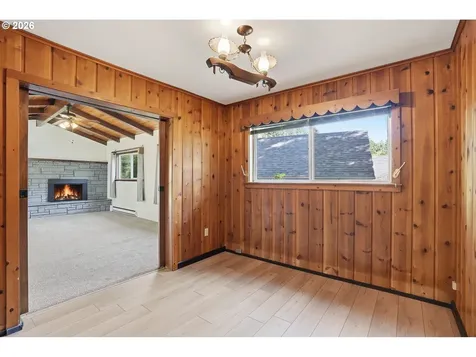2832 NE Fremont Drive Portland OR 97220