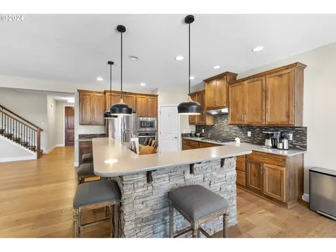 12506 Nw 31st Avenue Vancouver WA 98685