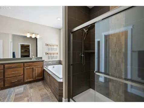 12506 Nw 31st Avenue Vancouver WA 98685