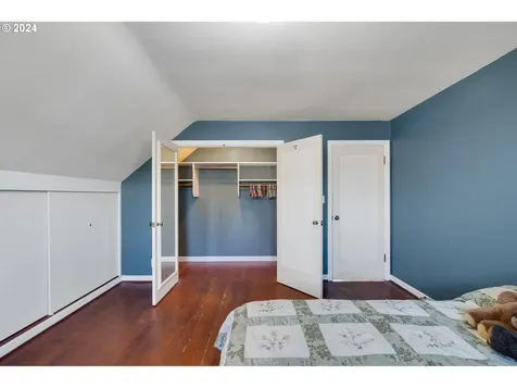 2402 7th Street Tillamook OR 97141