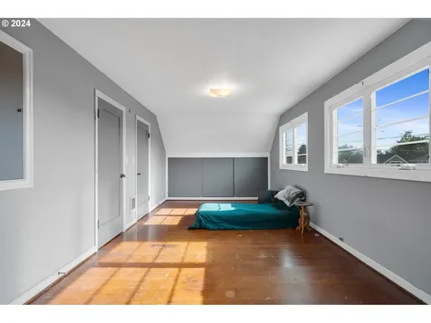 2402 7th Street Tillamook OR 97141