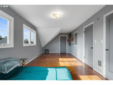 2402 7th Street Tillamook OR 97141