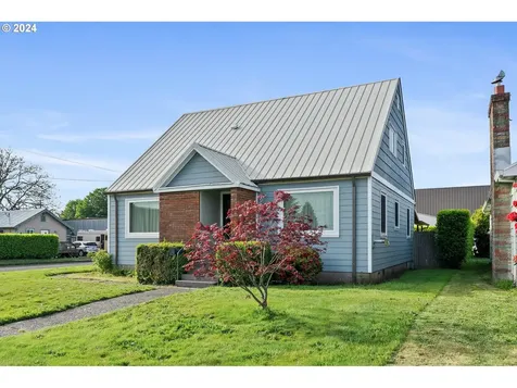 2402 7th Street Tillamook OR 97141