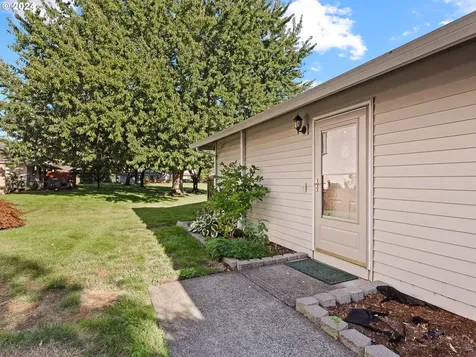 4011 Plomondon Street Vancouver WA 98661
