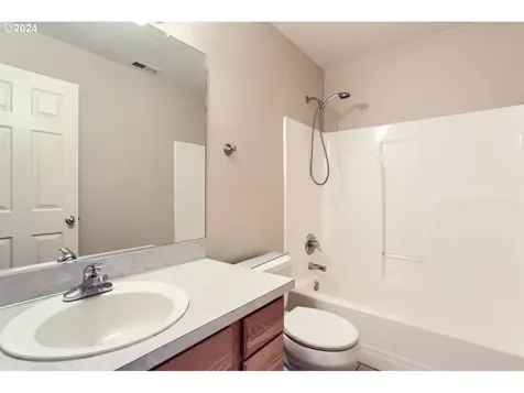 3501 N Ivy Drive Newberg OR 97132