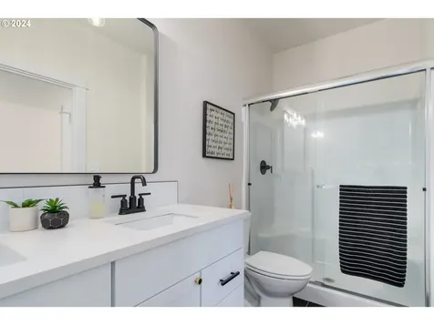 90292 Shore Lane Eugene OR 97402