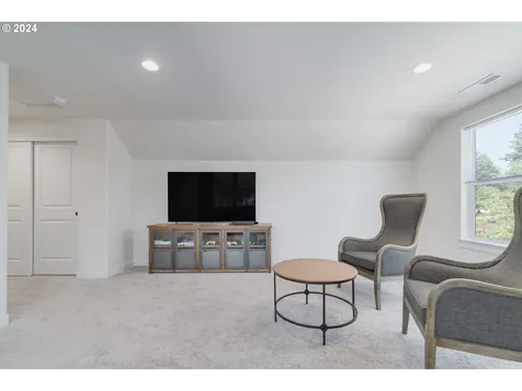 90292 Shore Lane Eugene OR 97402