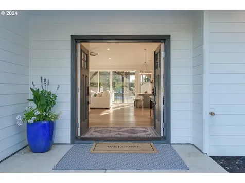 90292 Shore Lane Eugene OR 97402