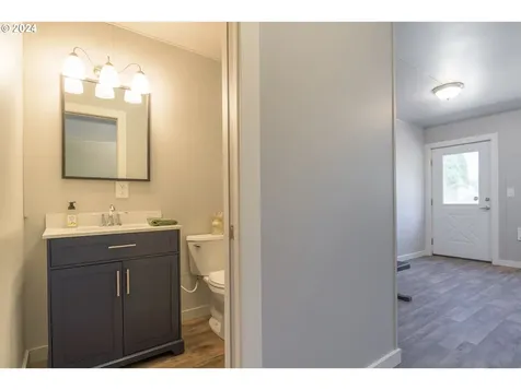 90292 Shore Lane Eugene OR 97402