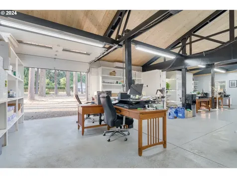 90292 Shore Lane Eugene OR 97402