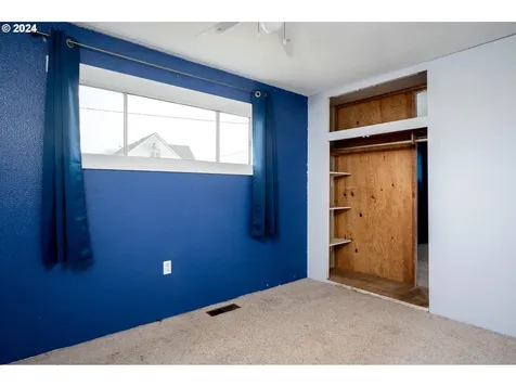 92244 Nowlans Drive Astoria OR 97103